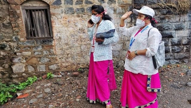ASHA workers Maya Patil and Netradipa Patil bid goodbye to Sabina after spending over two hours with her.