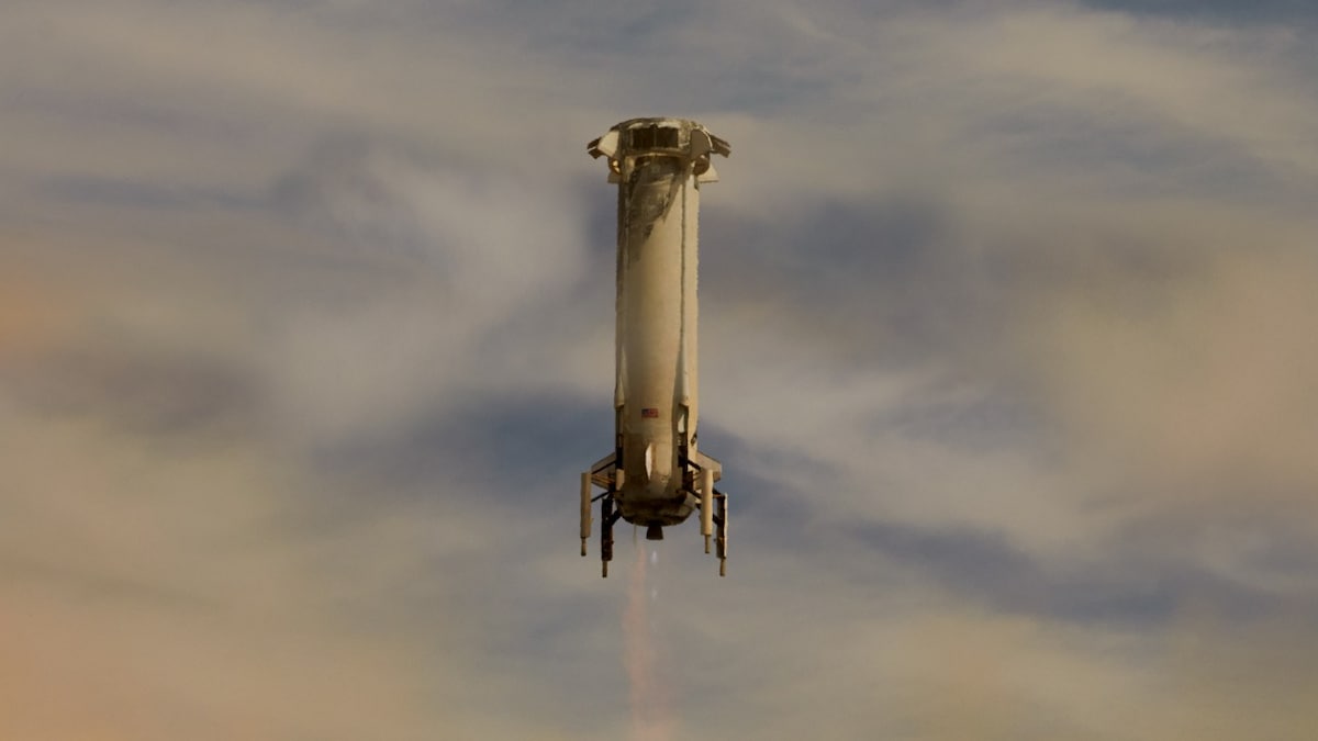 Bezos' Space Firm Successfully Tests Capsule Safety, Lands Rocket