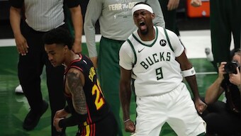 NBA: Without Giannis Antetokounmpo, Bucks beat Hawks 123-112 for 3-2 series lead