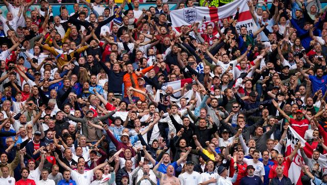 Euro 2020: Big-ticket final fuels COVID-19 outbreak fears as nations fight surge Euro 2020: Big-ticket final fuels COVID-19 outbreak fears as nations fight surge