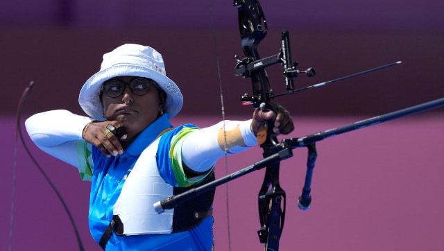 도쿄 2020 올림픽: 아처 디피카 쿠마리가 8강전을 확정하고 승부차기에서 크세니아 페로바를 퇴장시킵니다.