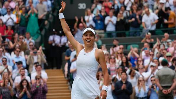 Wimbledon 2021: 'Manic Monday' awaits freshly-laundered British teen Emma Raducanu