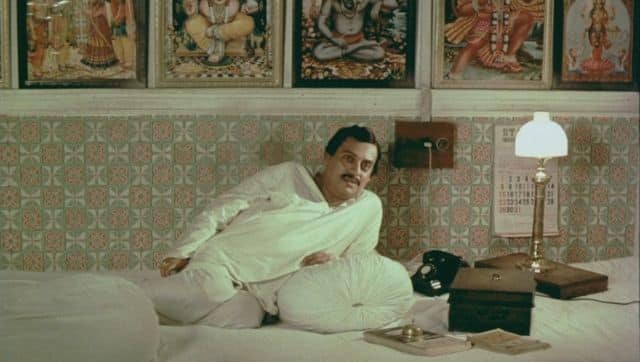 Utpal Dutta as Maganlal Meghraj in a still from Joi Baba Felunath