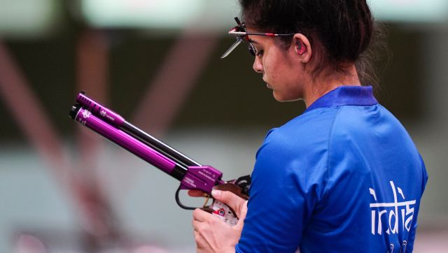 Tokyo Olympics 2020: Manu Bhaker suffered technical glitch with her gun in 10m air pistol qualification Tokyo Olympics 2020: Manu Bhaker suffered technical glitch with her gun in 10m air pistol qualification