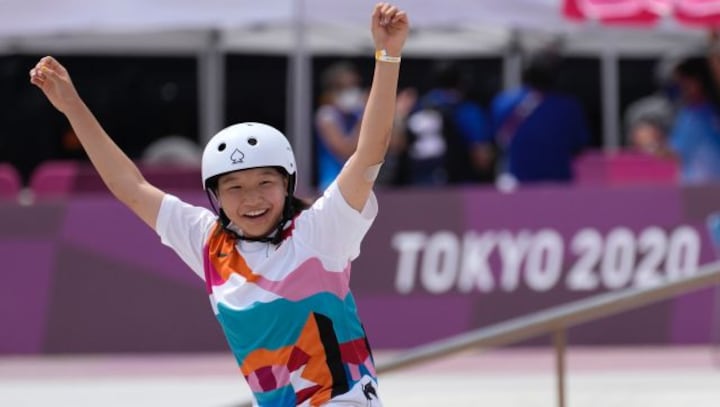 Tokyo Olympics 2020: Japan's 13-year-old wins gold in women's skateboarding for a teenage blitz