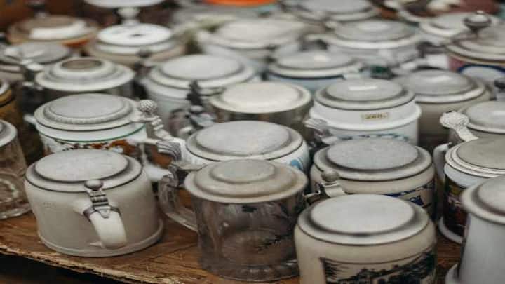 Premium coffee mugs to make a special gift.