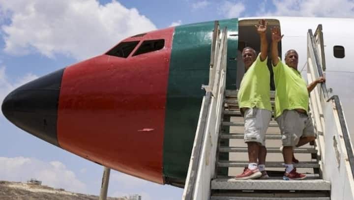 Palestinian twins turn decommissioned Boeing 707 aircraft into restaurant in Israel-occupied West Bank Palestinian twins turn decommissioned Boeing 707 aircraft into restaurant in Israel-occupied West Bank