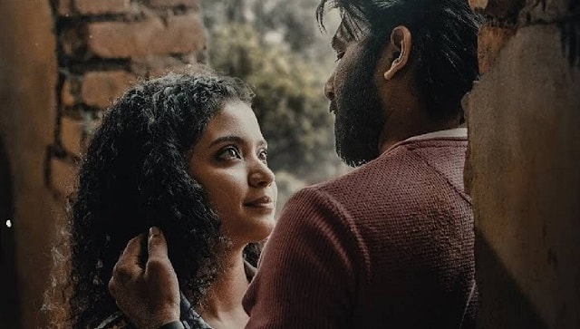Anna Ben, Sunny Wayne in a still from Sara's