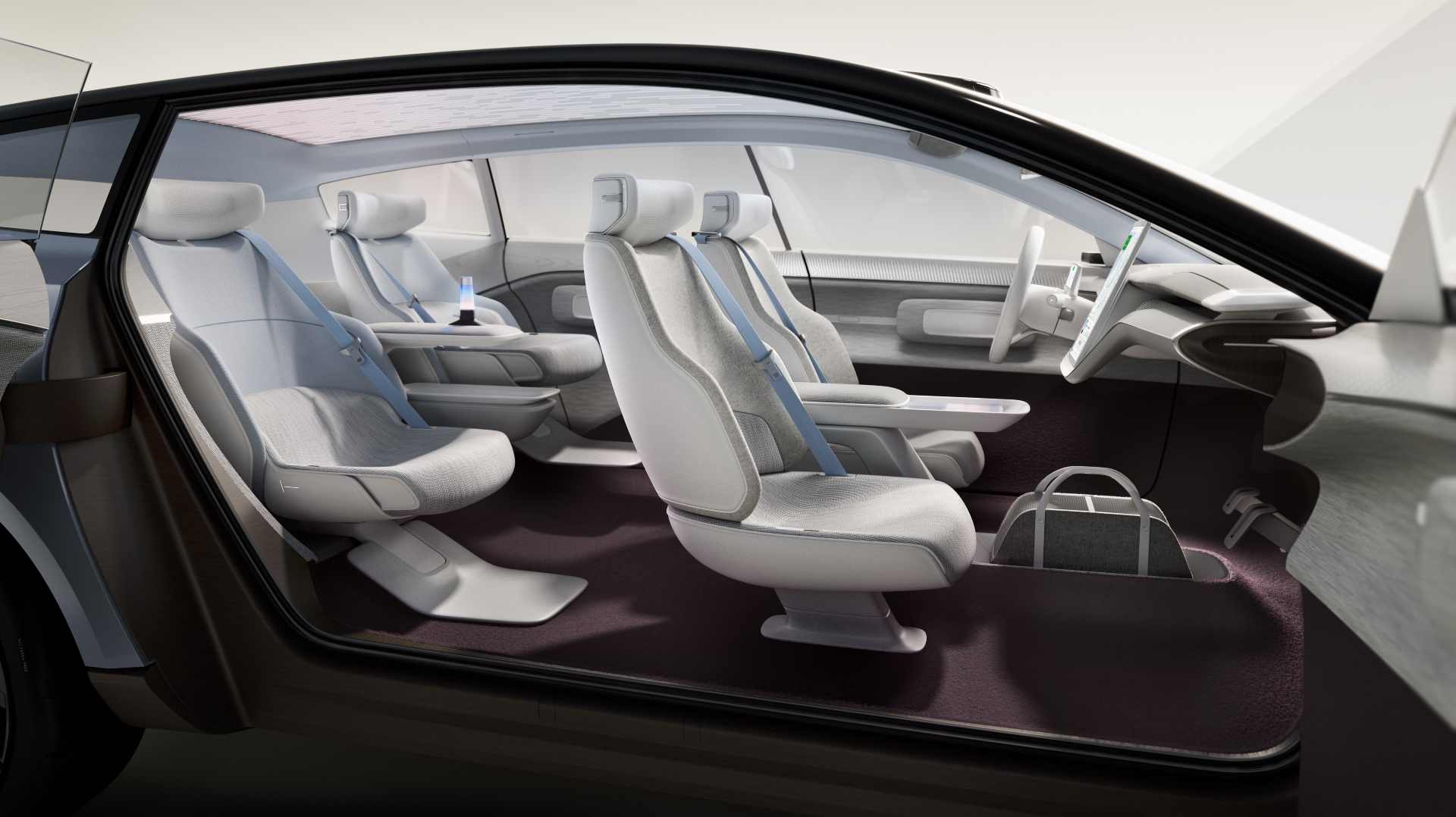 Long wheelbase and flat floor mean there's plenty of space inside the Concept Recharge. Image: Volvo