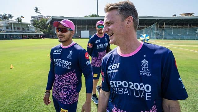 Gloster with Rajasthan Royals players. Special arrangment. 