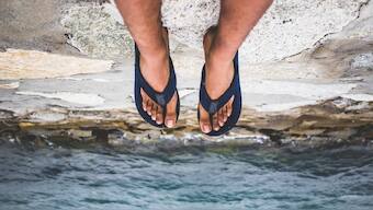 Best flip-flops and house slippers for men