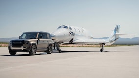 Land Rover Defender 110 tows Virgin Galactic’s Unity 22 spacecraft: Watch video