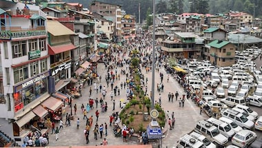 COVID-19 news: Centre warns of reinstating curbs, calls crowds in hill stations 'frightening'; India logs 34,703 new cases