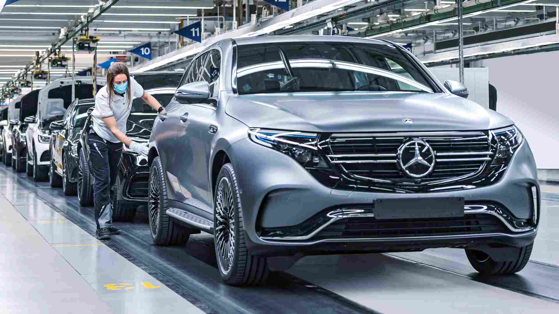 Mercedes Benz India Plans to launch 4 New Electric Cars in India by 2024