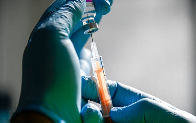 BMC's home vaccination drive for bed-ridden citizens begins, first stop K-East ward BMC's home vaccination drive for bed-ridden citizens begins, first stop K-East ward