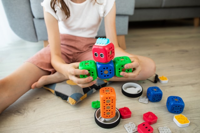 Robotics kits for the scientist in your child Robotics kits for the scientist in your child