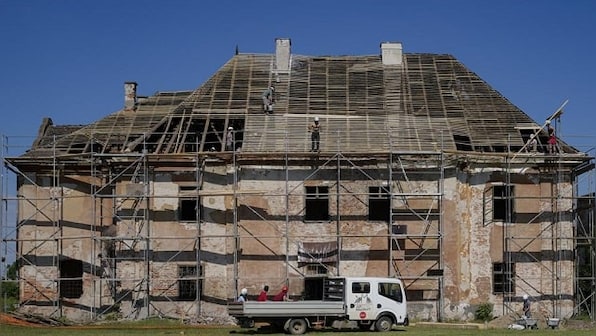 In Romania, a monument 'ambulance' breathes life into historical buildings that suffer decay