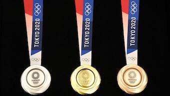 Tokyo Olympics 2020 medals made from recycled electronic devices like mobile phones