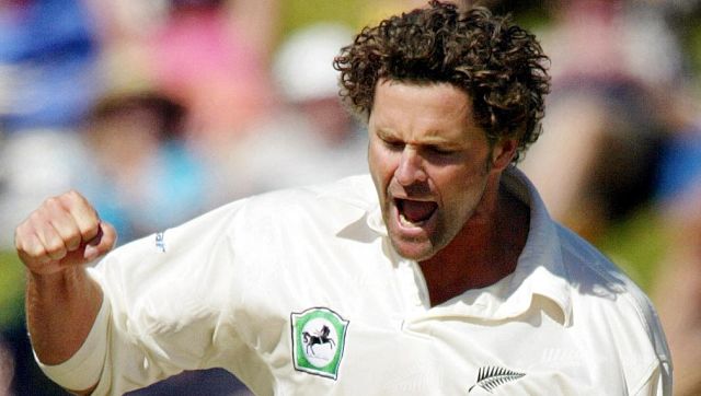 Former New Zealand cricketer Chris Cairns on life support, says report Former New Zealand cricketer Chris Cairns on life support, says report