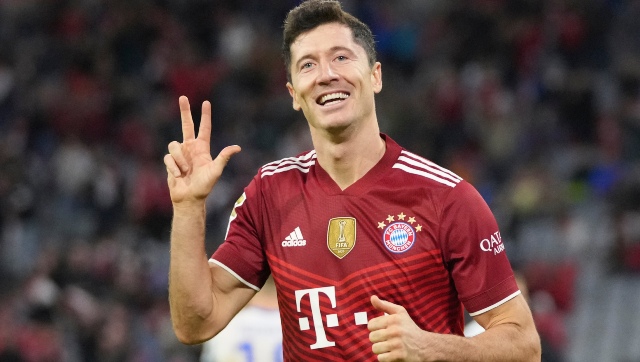 Bundesliga: Robert Lewandowski grabs hattrick as Bayern rout Hertha Berlin; Leverkusen beat Augsburg Bundesliga: Robert Lewandowski grabs hattrick as Bayern rout Hertha Berlin; Leverkusen beat Augsburg