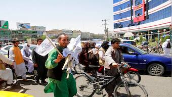 Afghanistan on brink as Taliban seizes Kabul, President Ghani leaves country