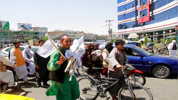 Afghanistan on brink as Taliban seizes Kabul, President Ghani leaves country