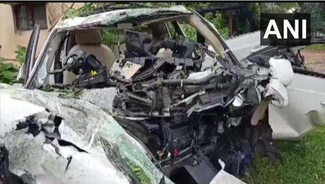 DMK MLA's son, daughter-in-law among seven killed in Bengaluru car crash DMK MLA's son, daughter-in-law among seven killed in Bengaluru car crash