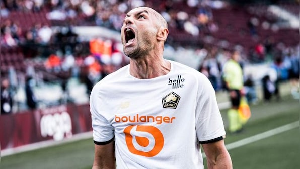 Ligue 1: Burak Yilmaz scores in injury time as Lille fight to 3-3 draw against Metz; Clermont beat Bordeaux