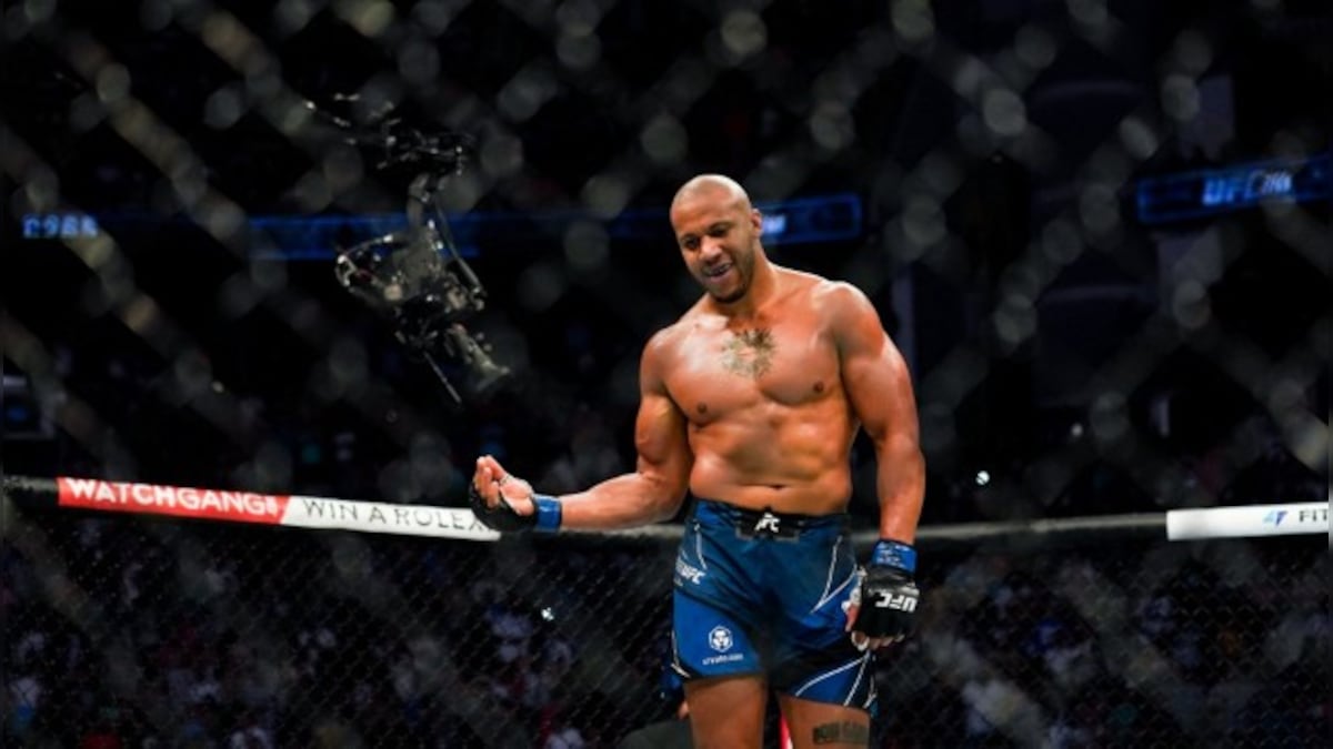 UFC 265: Ciryl Gane beats Derrick Lewis to win interim heavyweight title, get shot at champion Francis Ngannou