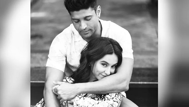 Shibani Dandekar inks Farhan Akhtar's name to mark 41st birthday Shibani Dandekar inks Farhan Akhtar's name to mark 41st birthday