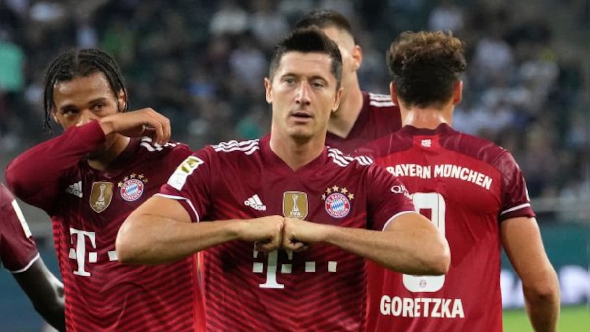 Bundesliga: Robert Lewandowski strikes as Bayern Munich draw season opener at Borussia Moenchengladbach