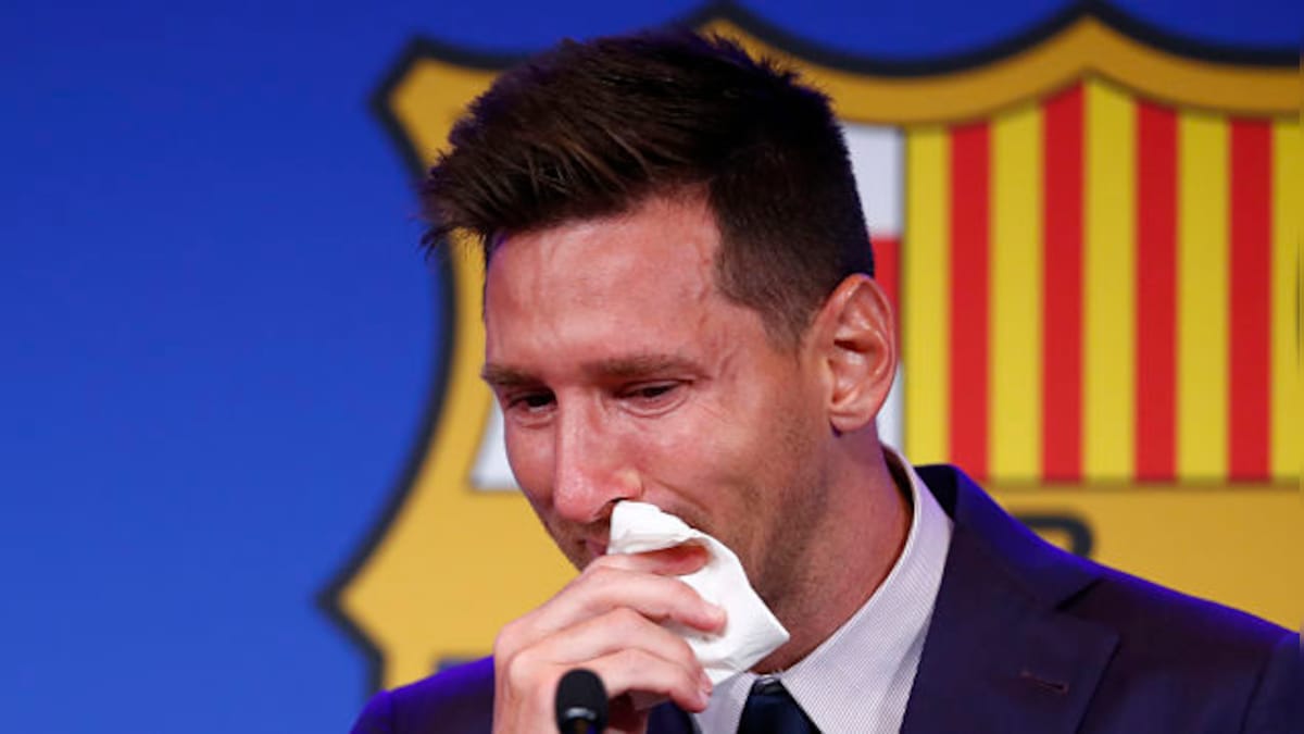 'Never imagined having to say goodbye', tearful Lionel Messi bids farewell to FC Barcelona