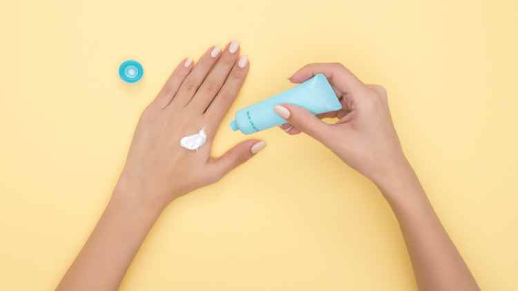 Top 4 lightweight sunscreens to protect your skin. Top 4 lightweight sunscreens to protect your skin.