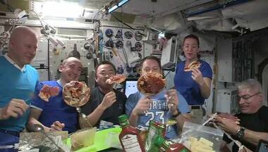 Astronauts' ‘floating pizza party’ on International Space Station leaves netizens stunned; watch video here