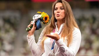 Polish Olympian auctions silver medal to raise funds for infant's heart surgery, wins social media praise