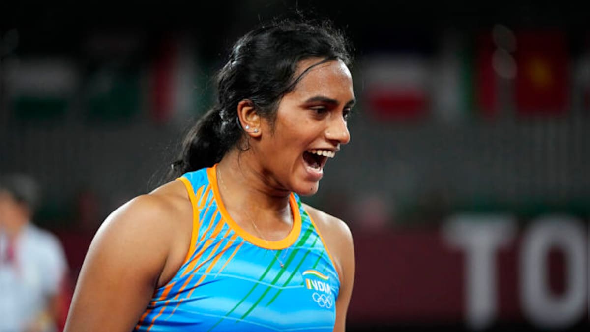 Tokyo Olympics 2020: 'SUPER SINDHU!', Twitterati full of praise after PV Sindhu clinches women's singles bronze