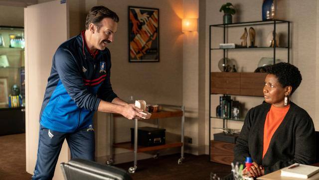 Jason Sudeikis and Sarah Niles. Apple TV+