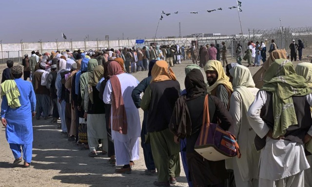 Avoid travel to airport due to security threats, US mission tells Americans as clock ticks on challenging Kabul airlift Avoid travel to airport due to security threats, US mission tells Americans as clock ticks on challenging Kabul airlift