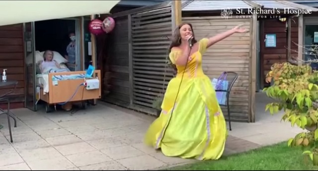 UK care centre throws surprise birthday party for 88-year-old bedridden patient, video goes viral UK care centre throws surprise birthday party for 88-year-old bedridden patient, video goes viral