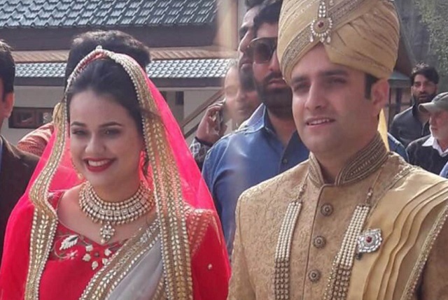 Celebrated IAS couple Tina Dabi, Athar Khan granted divorce by Jaipur court Celebrated IAS couple Tina Dabi, Athar Khan granted divorce by Jaipur court