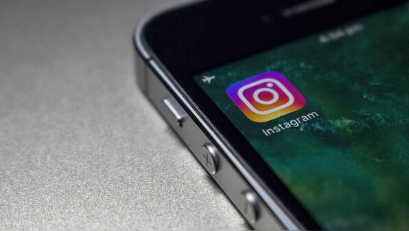 No more swipe-ups: Instagram will soon introduce a sticker in Stories for users to add links