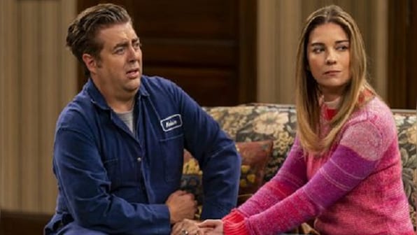 Annie Murphy's Kevin Can F**k Himself renewed for Season 2