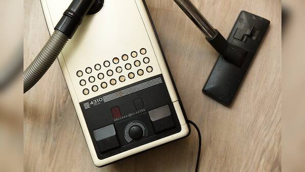 Top cord-free vacuum cleaners.