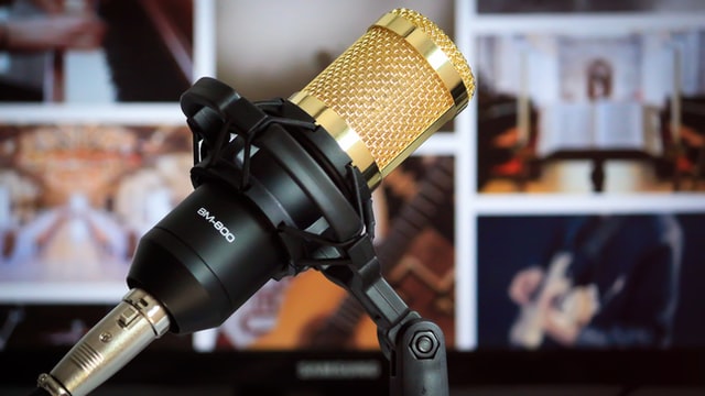 Karaoke mics for your smartphones Karaoke mics for your smartphones