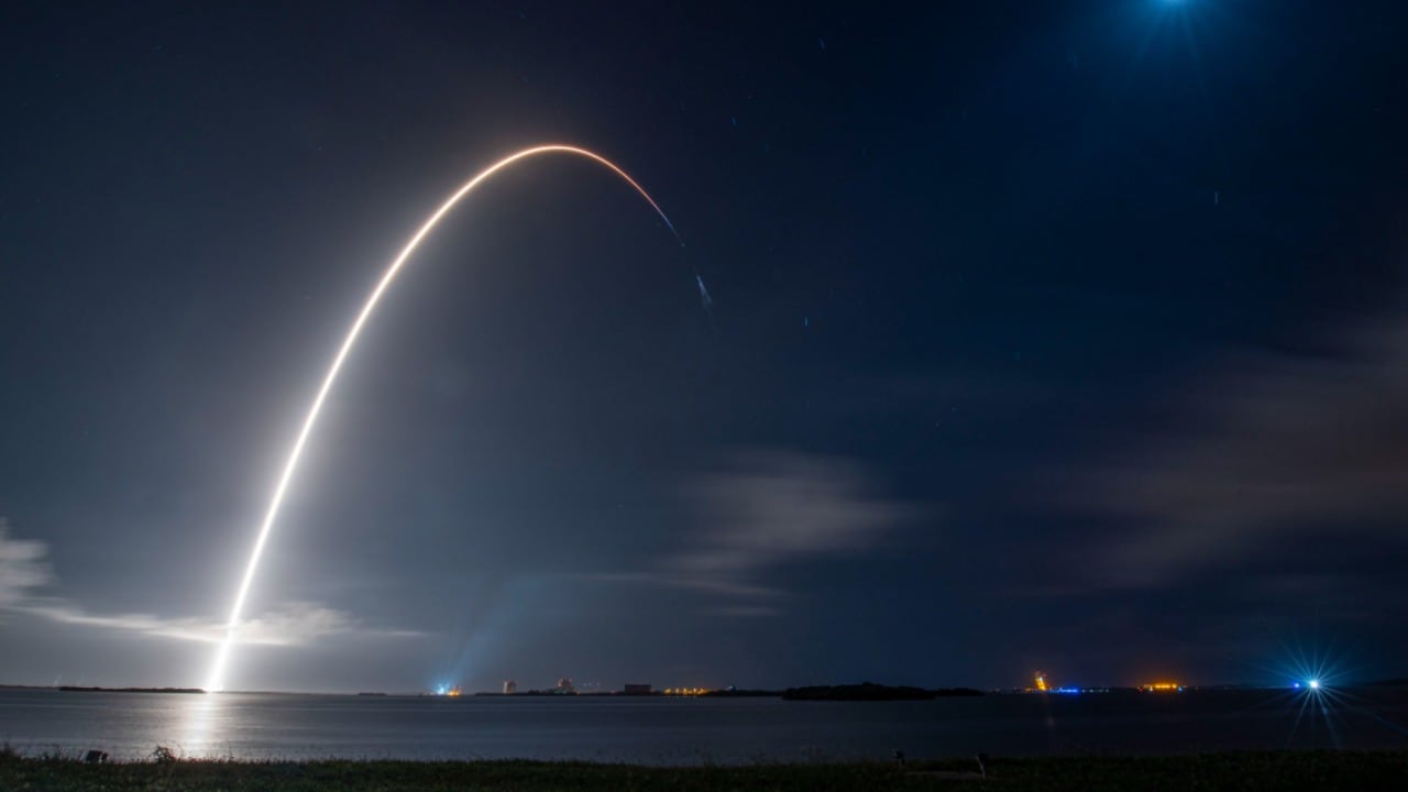 SpaceX Cargo Dragon launches from NASA's Kennedy Space Centre, Florida. Image credit: Twitter/@NASA