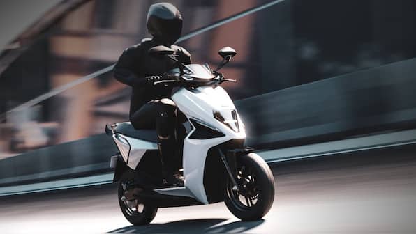 Simple One electric scooter makes world premiere with claimed 236 km range, to be priced at Rs 1,09,999