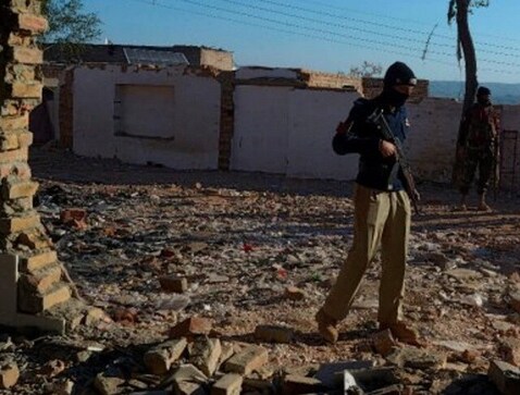 Pakistan government repairs temple vandalised last week, hands it over to local Hindu community