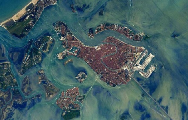 French astronaut Thomas Pesquet shares mesmerising pictures of Venice as seen from International Space Station French astronaut Thomas Pesquet shares mesmerising pictures of Venice as seen from International Space Station