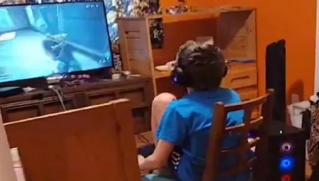 Watch: 12-year-old calls out homophobic friends while playing video game; social media left impressed Watch: 12-year-old calls out homophobic friends while playing video game; social media left impressed