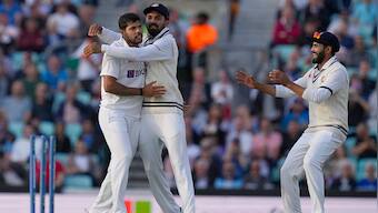 India vs England: Bowlers help visitors finish Day 1 on strong note after batsmen disappoint again